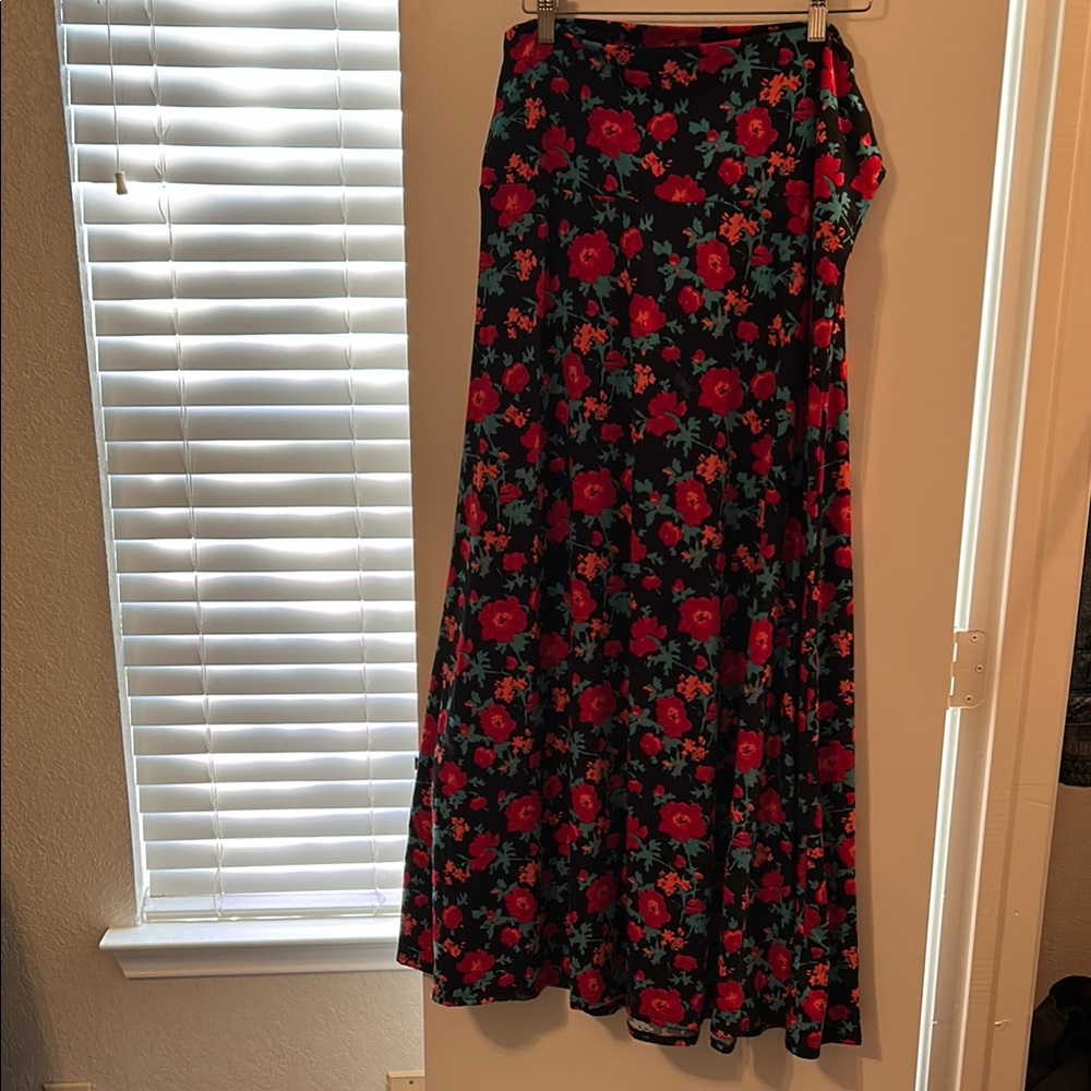 LulaRoe Floral Black and Red Women's Maxi skirt
